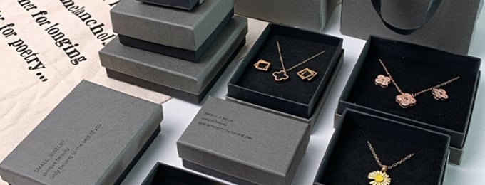 Gift Boxes - img advantage 01