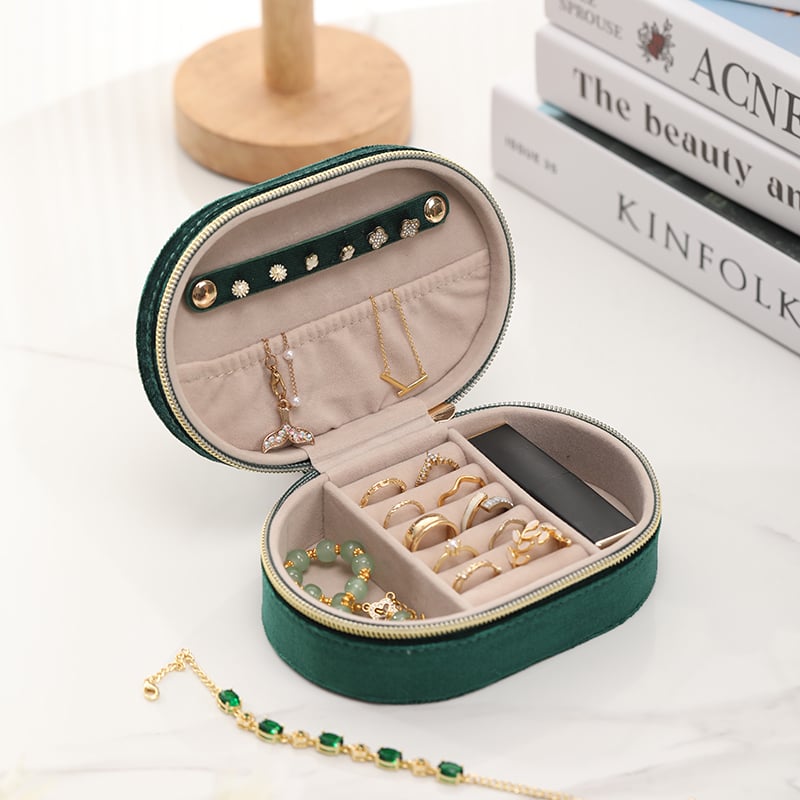 Compact Earring Cases for Fine Jewelry | Sleek and Secure Storage for High-End Pieces Private Label Opportunities - 0K0A6706