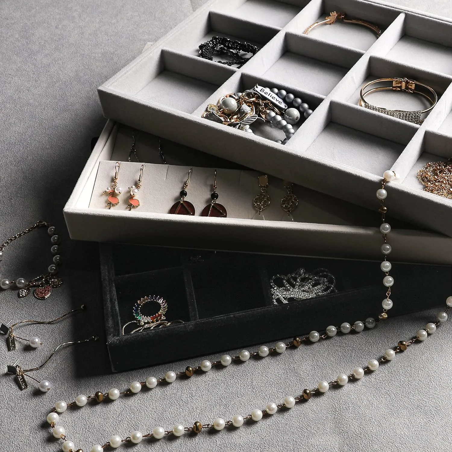 Luxurious and Soft Velvet Ring Trays for Retail | Sophisticated and Durable Display Solutions for Jewelry Stores Seeking Elegant In-Store Showcases - 10020
