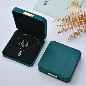 Custom Long Velvet Necklace Boxes for Wholesale and Retail | Manufacturer Direct, Bulk Order Options, and Private Label Opportunities - 10044