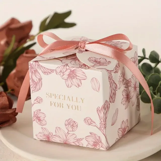 Recyclable Gift Boxes with Personalized Branding for Small Orders | Sustainable Packaging Solutions | Customizable Designs - 10108