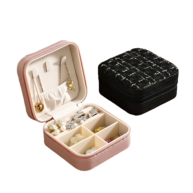 Versatile Jewelry Travel Case for Necklaces and Bracelets | Customizable and Secure Jewelry Carrying Case by Richpack for Professional Travel - 10111