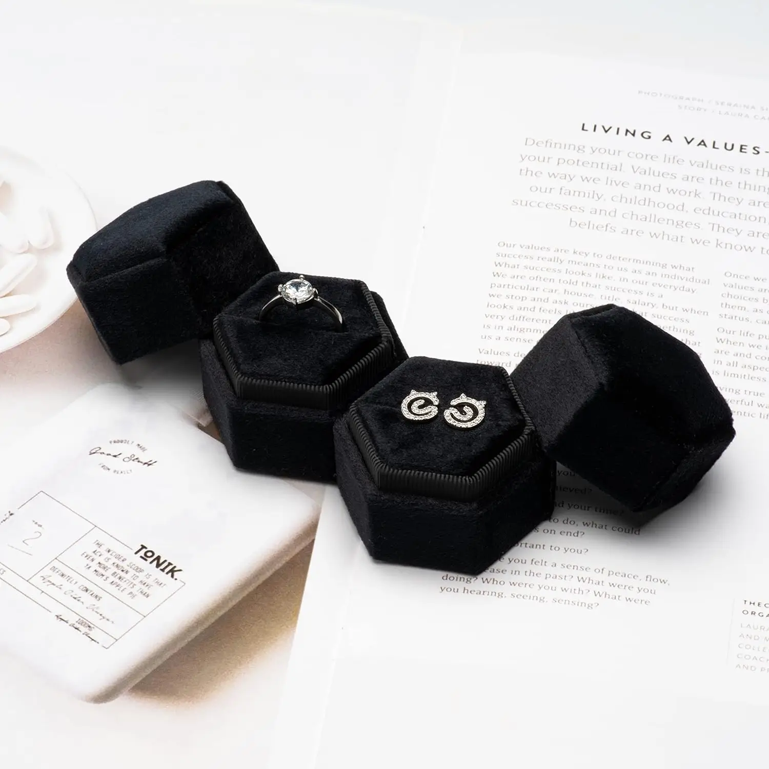 Richpack Exquisite and Tactile Small Velvet Jewelry Boxes for Rings - Delicate & Luxurious Storage Solutions for Jewelry Merchants. - 10129