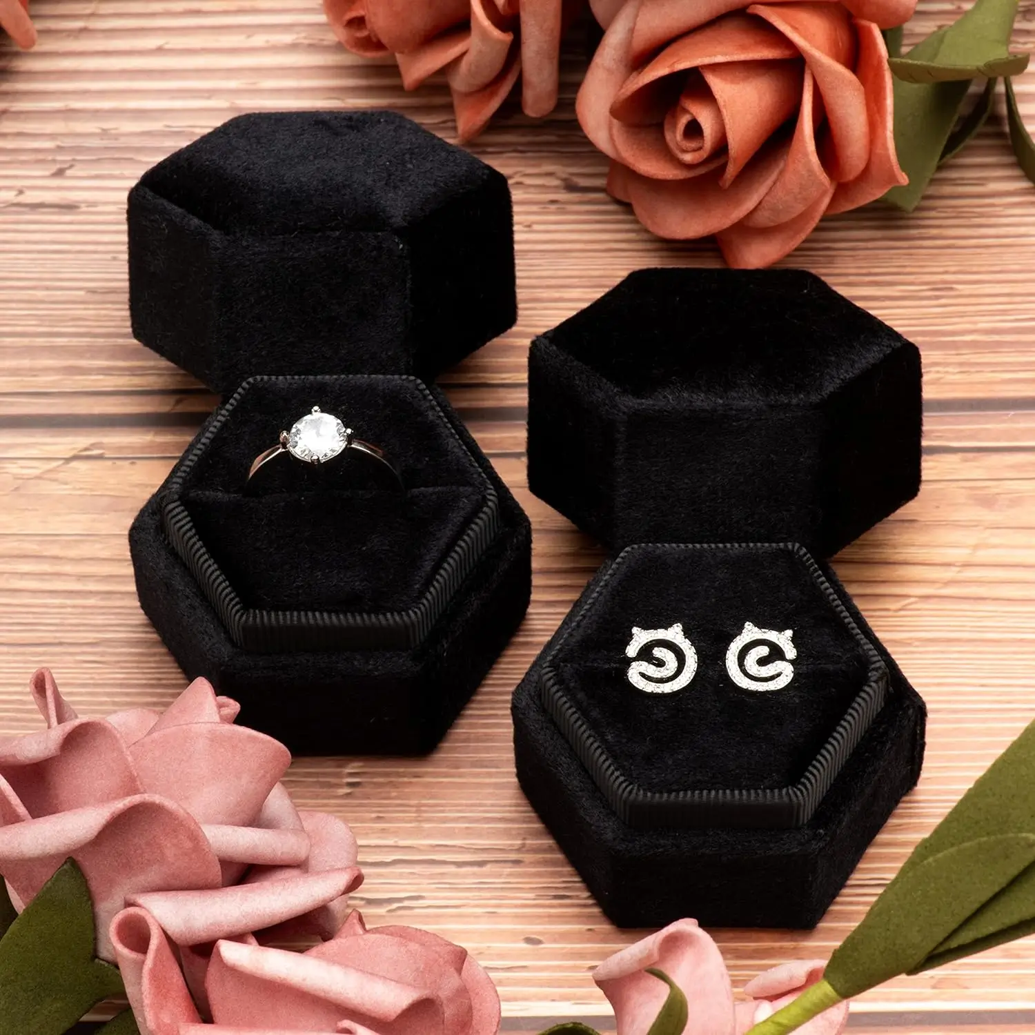 Richpack Exquisite and Tactile Small Velvet Jewelry Boxes for Rings - Delicate & Luxurious Storage Solutions for Jewelry Merchants. - 10130