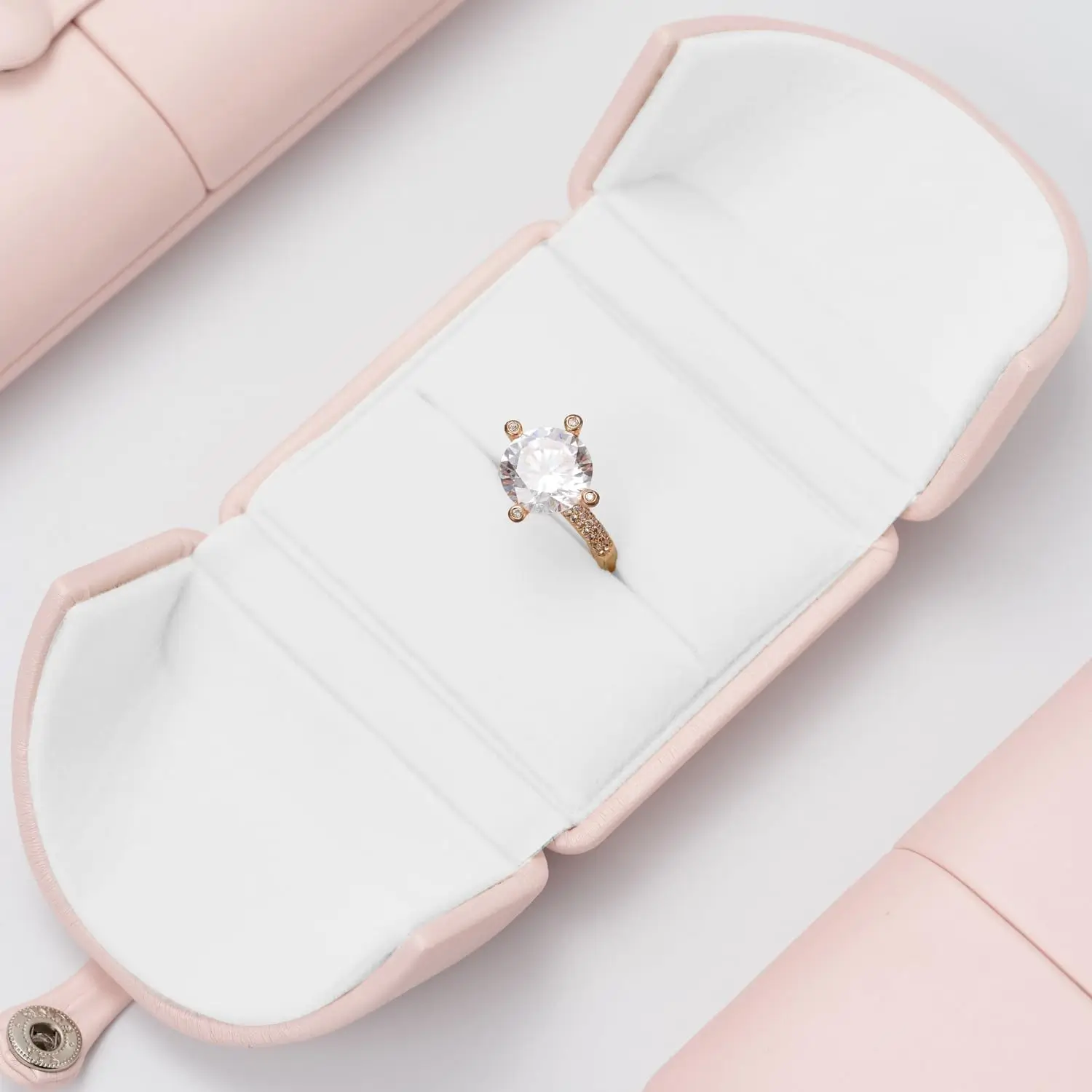 2024 Reliable Jewelry Store Supplies for Retail Display and Packaging | Trusted Wholesale Jewelry Supply Co for Custom Solutions - 10328