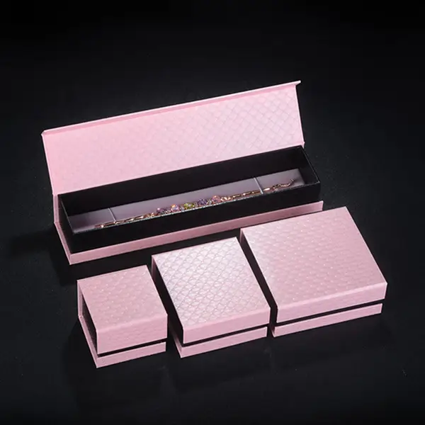 Affordable Custom Jewelry Boxes for Independent Jewelers | Budget-Friendly Solutions with High-Quality Designs - 10682