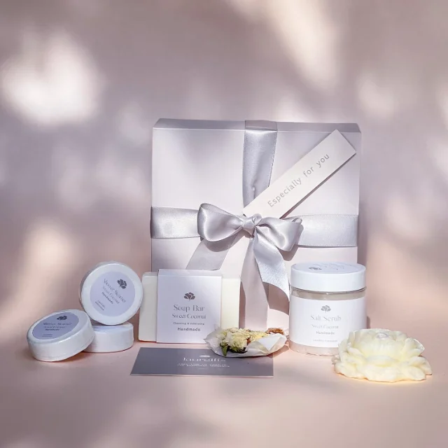 Richpack Sleek Gift Boxes for Women | Gorgeous Birthday Gift Boxes for Women 2024 Best Gift Boxes for Women Perfect for Birthdays and Personalized Gifting - 61q7ggRNEeL. AC SL1500