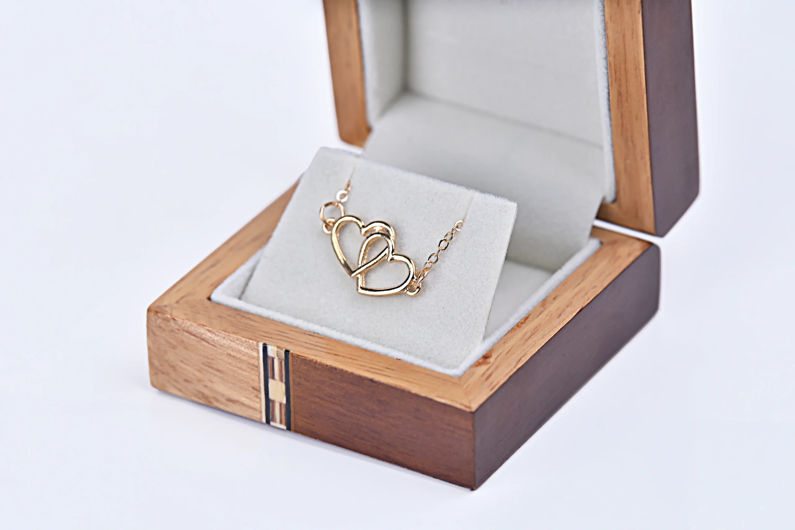 Personalized Recyclable Packaging for Small Jewelry Stores | Perfect for Jewelers Needing Green and Branded Packaging in Small Quantities - DSC 6664