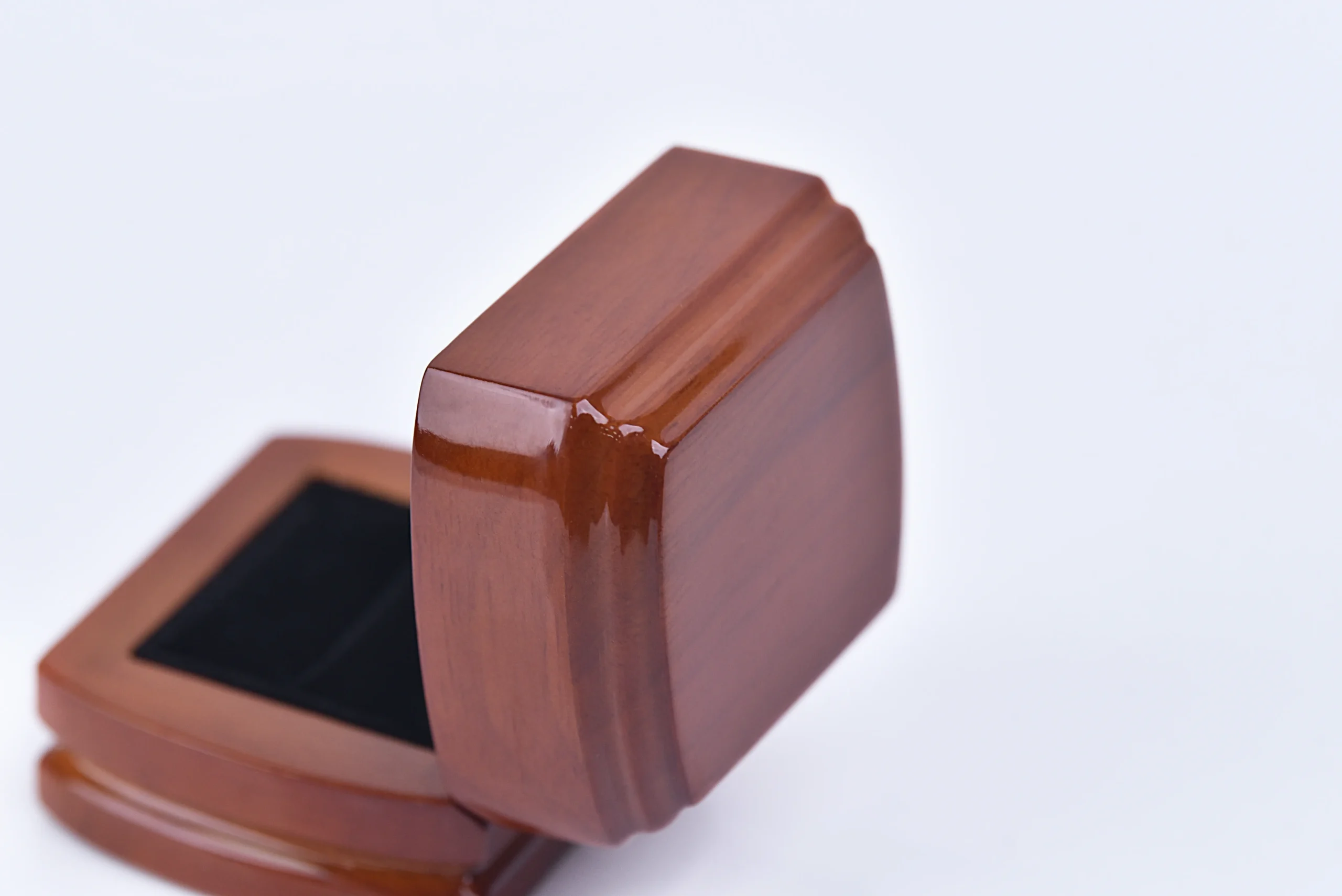 Sustainable Luxury Jewelry Boxes with Custom Design Options | Designed for High-End Brands Needing Personalized and Eco-Friendly Packaging - DSC 6770