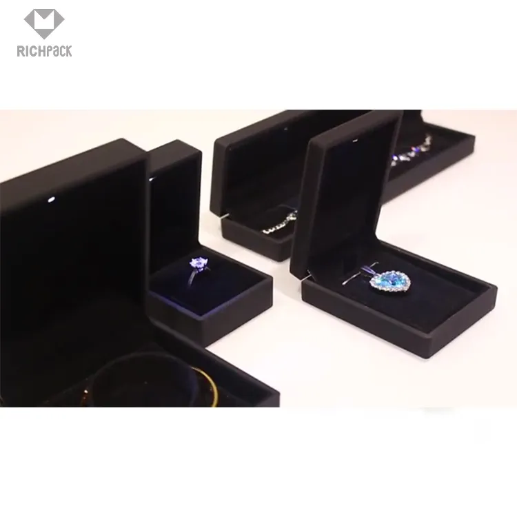 Richpack Jewelry Boxes with LED Lighting | Elegant LED Lighted Jewelry Boxes for Enhancing Unboxing Experience Customizable for Wholesale Suppliers - H LE2 RP