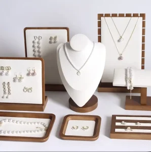 Richapck Sturdy Durable Custom Jewelry Display Cases for Bulk Orders | Built for Jewelry Manufacturers Requiring Consistent and Reliable Packaging - Retro Jewelry Display ,Velvet Je 260