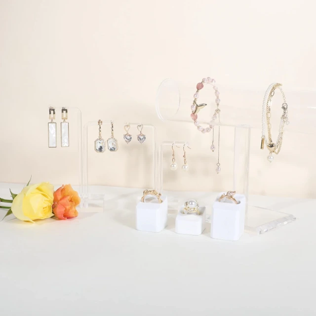 Versatile Transparent Earring Holders | Clear Display Solutions for Jewelry Merchants Needing Organized and High-Visibility Showcases for Retail Spaces - Transparent Earring Holders5