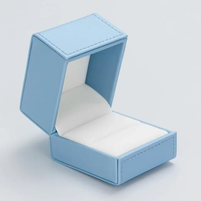 Eco-Friendly Bangle Gift Boxes for Sustainable Gifting | Customizable Packaging for Green Brands and Eco-Friendly Brands - Velvet jewelry case 060