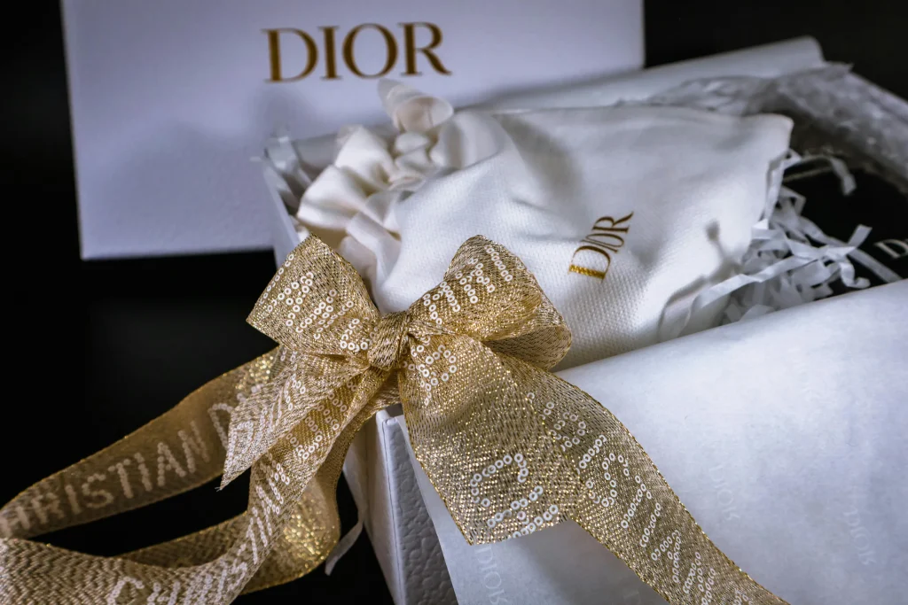 Essential Custom Jewelry Packaging Terms You Need to Know - custom jewelry packaging images 3 1024x683