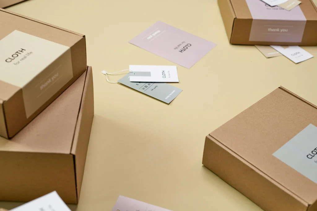 Creating Custom Jewelry Packaging for E-Commerce Success - e commerce packaging solutions images 7 1024x680