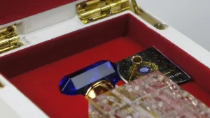 Emerging Trends in Perfume Packaging Boxes: What’s New for 2024 - eco freindly jewelry packaging (8)