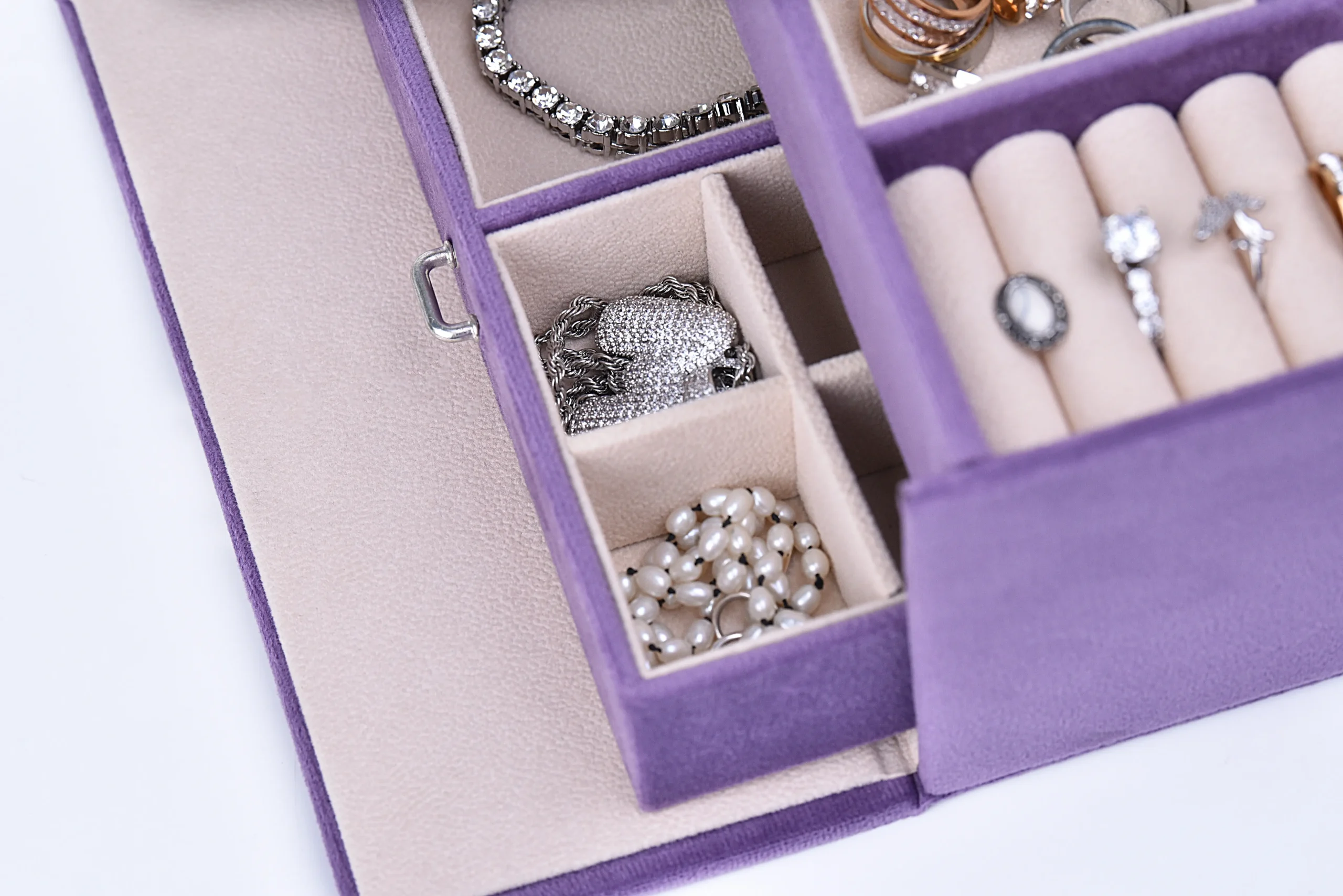 Richpack Good Ideas for Jewelry Storage to Keep Your Collection Organized | Creative Jewelry Storage Solutions for Home and Retail - good ideas for jewelry storage (5)