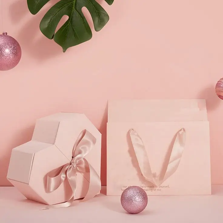 Heart-Shaped Gift Boxes | Elegant and Unique Gift Box Heart Shape Designs for Special Occasions Perfect for Weddings, Anniversaries, Birthdays, and More - jewelry box 071
