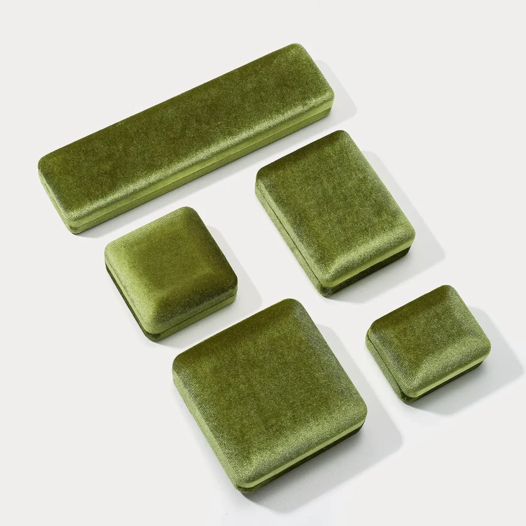 Top 10 Jewelry Packaging Trends 2024 - jewelry case 243