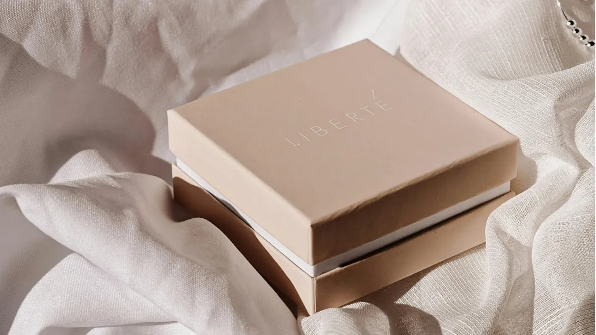 8 Innovative Ideas for Eco-Friendly Cosmetic Packaging - luxury jewelry box packaging blog feature image (10)