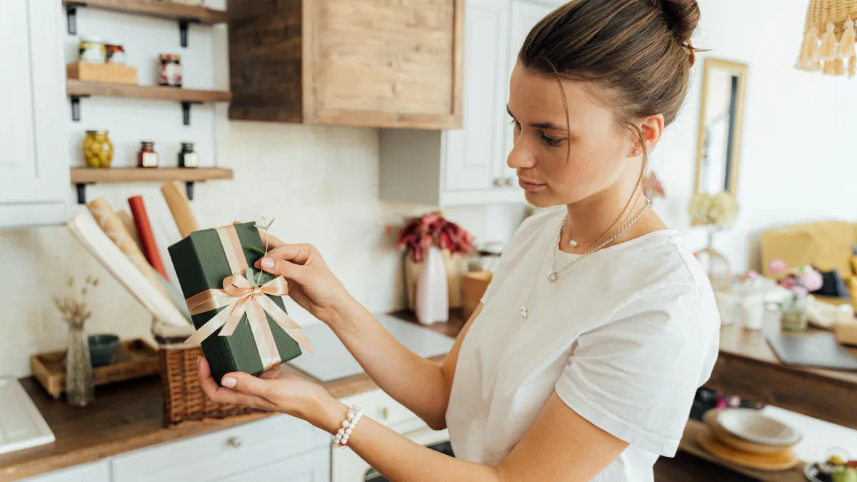 How to Incorporate User Feedback into Jewelry Packaging Design: A Step-by-Step Guide - luxury jewelry box packaging blog feature image (182)