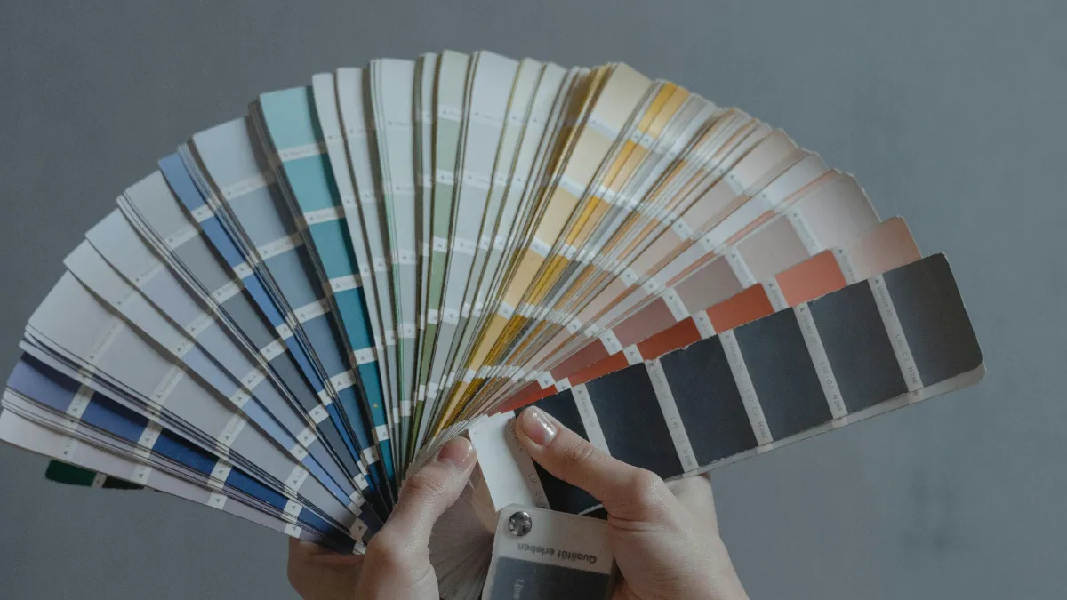Color Psychology and its Power in Jewelry Packaging - luxury jewelry box packaging blog feature image (214)