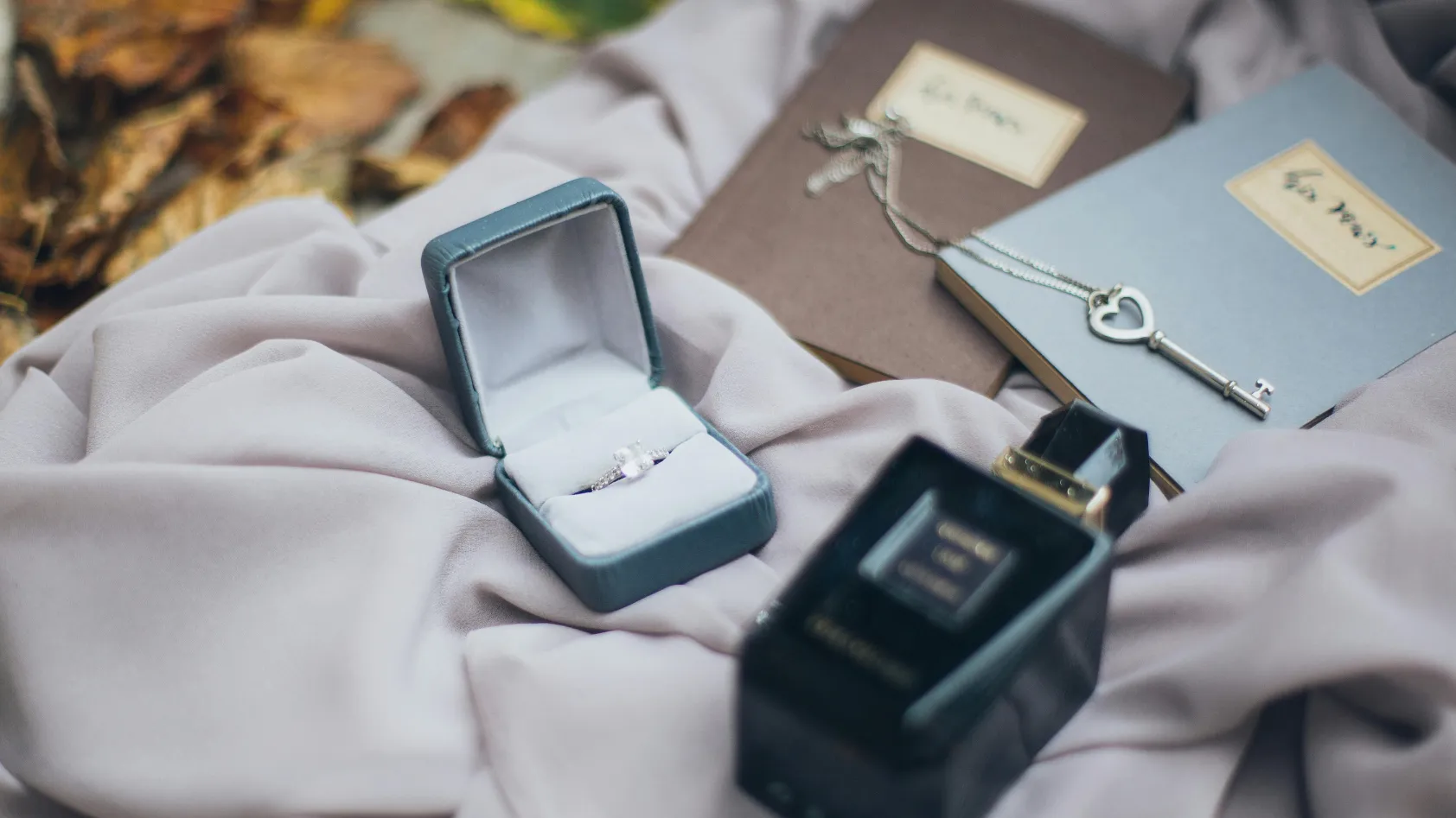 How to Design Jewelry Packaging Solutions for Different Climate Zones - luxury jewelry box packaging blog feature image (66)