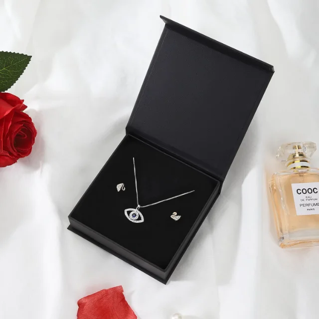 Richpack Magnetic Closure Necklace Gift Boxes for Secure and Elegant Display | Custom Sizes and Finishes for Retail & Bulk Orders - magnetic closure necklace gift boxes4