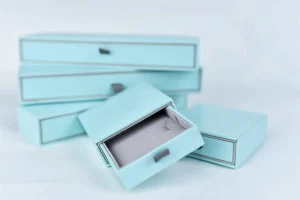 Скринька для ювелірних виробів Stackers для організованих рішень для зберігання – Ознайомтеся з настроюваними штабелерами для ювелірних виробів контейнерного магазину з пакетом Richpack, які підходять для власників ювелірних магазинів – скринька для коштовностей stackers (1)