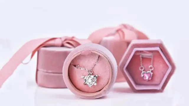 velvet jewelry box