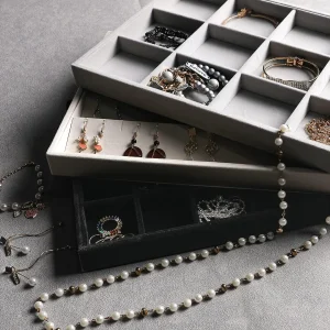 Luxurious Velvet Jewelry Tray for Elegant Display – Custom Black Velvet Jewelry Trays and Velvet Jewelry Drawer Inserts for Retail Storage Solutions - velvet jewelry tray (1)