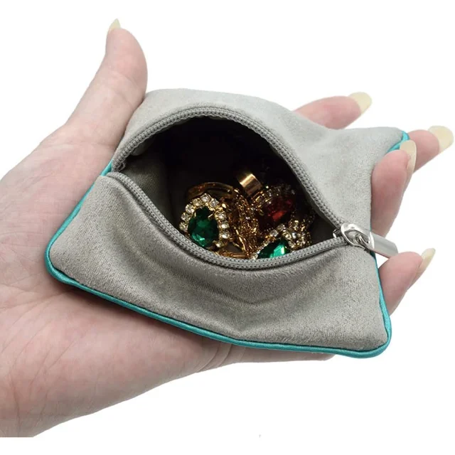 Delicate Linen Jewelry Pouches with Eco-Friendly Designs | Ideal Green Packaging for Jewelry Retailers Focused on Sustainable Branding - “velvet travel jewelry pouches with secure zippers”4