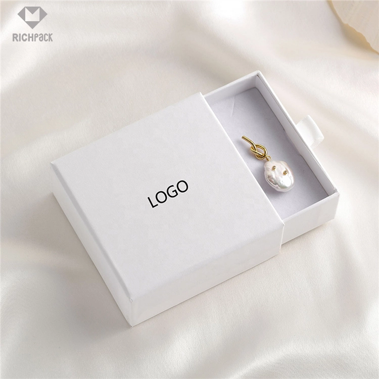 Custom Printed Packaging for E-Commerce Subscription Boxes | Designed for Online Retailers Needing Scalable and Memorable Packaging for Monthly Deliveries - zt41 (5)