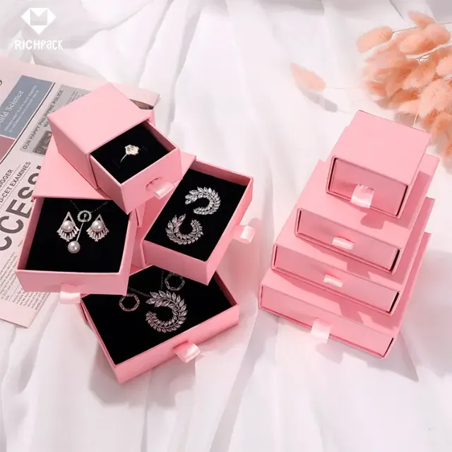 Wholesale Ring Boxes for Bulk Orders | Durable Cardboard Ring Boxes Richpack Customizable Packaging Solutions for Jewelry Retailers - zt52 (1)