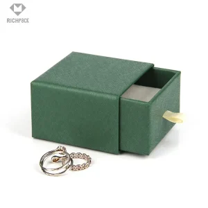 Custom Sustainable Packaging Solutions for Luxury Jewelry Brands | Crafted for Eco-Conscious Jewelers Needing Branded, and Elegant Green Packaging Options - zt76 (2)