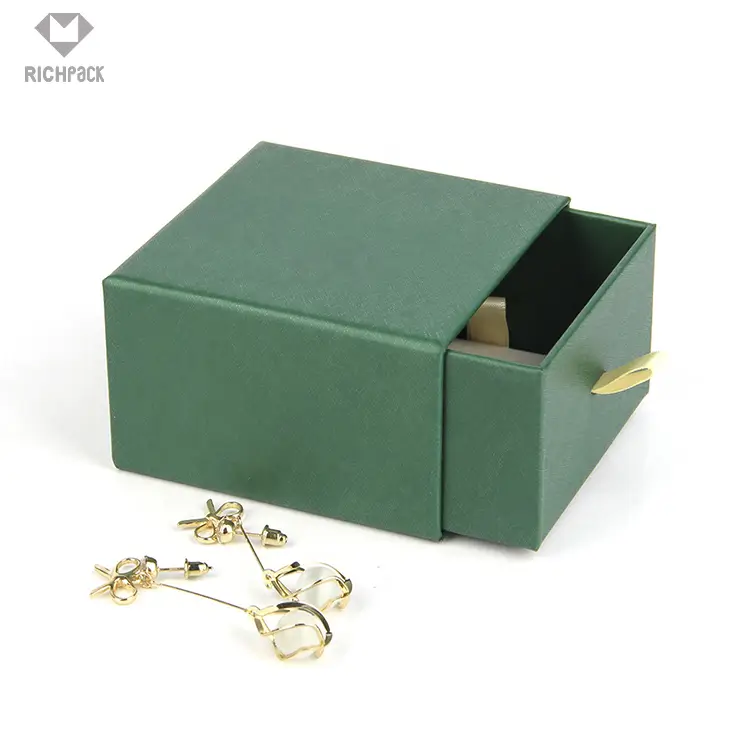 Custom Sustainable Packaging Solutions for Luxury Jewelry Brands | Crafted for Eco-Conscious Jewelers Needing Branded, and Elegant Green Packaging Options - zt76 (3)