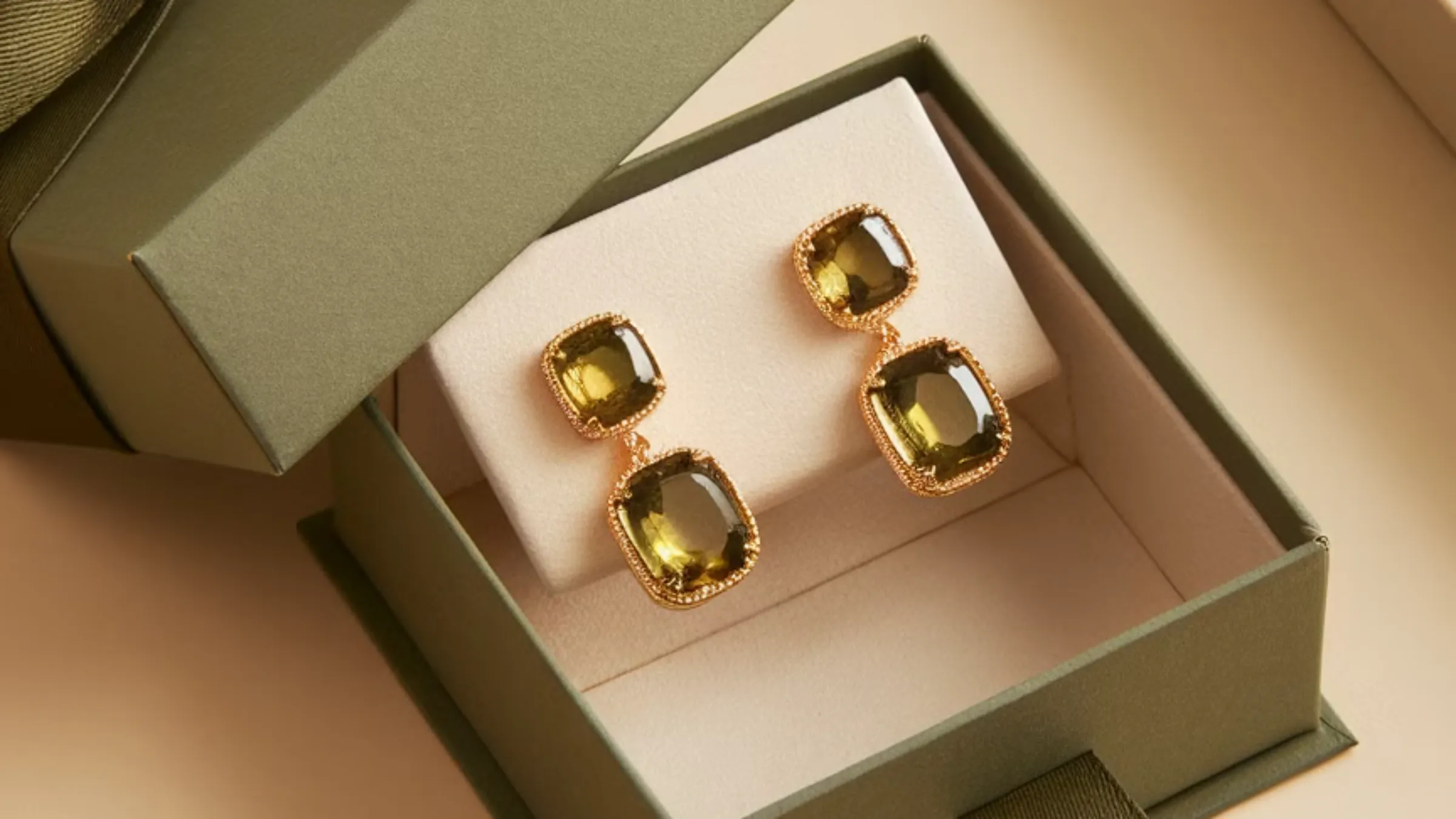 Top 10 FAQs About Sustainable Jewelry Packaging - 1