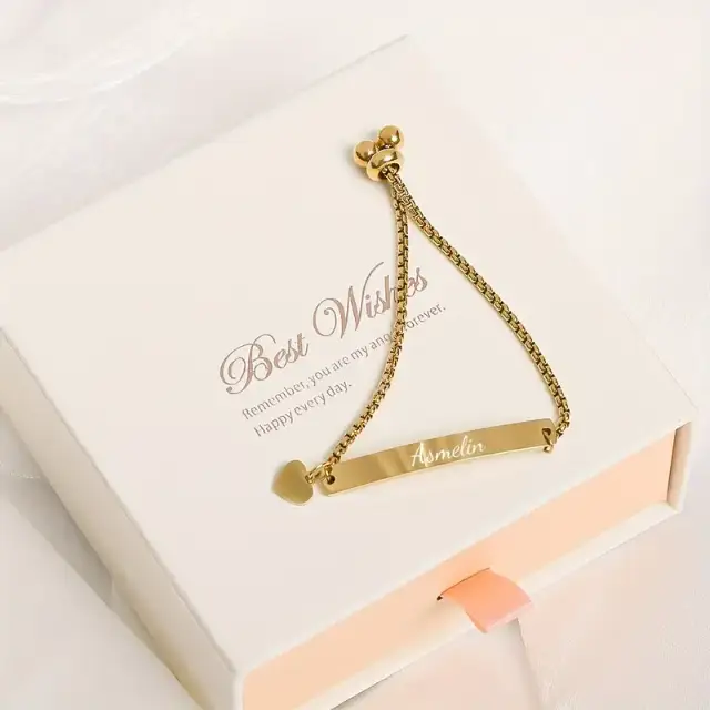Shop Personalized Heart Bracelets with Custom Jewelry Boxes by Richpack | Perfect for Jewelry Brands - 8574582b 15e9 462a 83c1 558f0e3c272d (1)