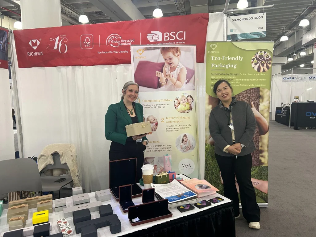 Richpack Shines at Jewellers of America 2024 Fall Trade Show with Sustainable Jewellery Packaging Solutions - JA NYC 2024 (10)