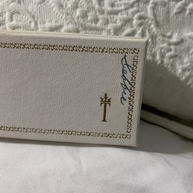 Vintage-Inspired Trifari Jewelry Packaging by Richpack | Tailored for Iconic Collections - Trifari Jewelry Packaging8