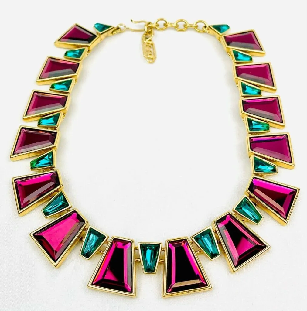 How to Tell Monet Jewellery Brand Story Through Packaging Art - Vintage jewelry
