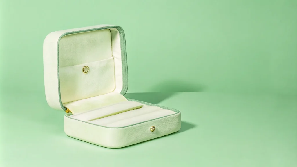 choose the perfect jewelry box for your brand jewe