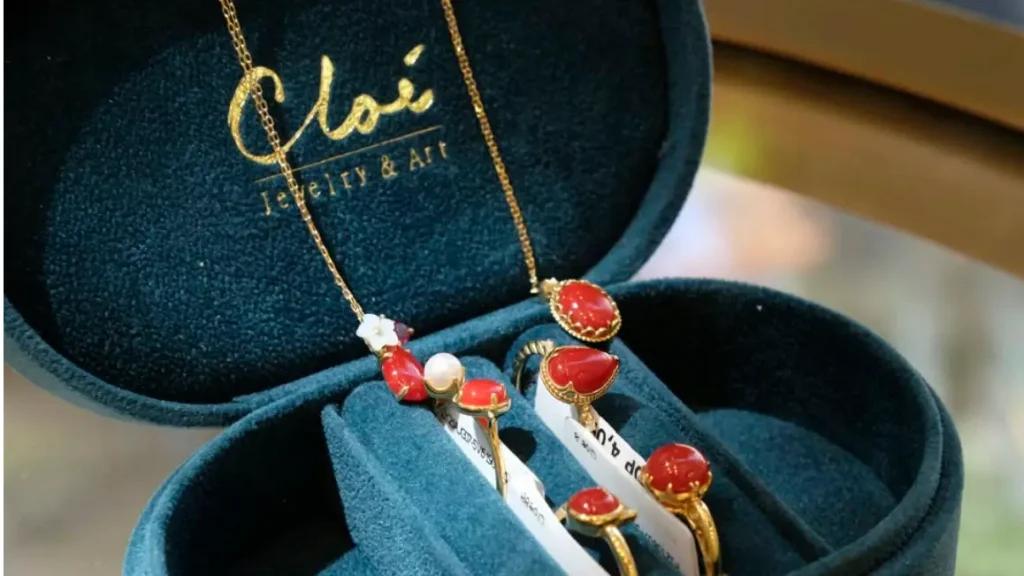 Top Tips for Incorporating Branding into Jewelry Packaging Design - cloe jewelry box