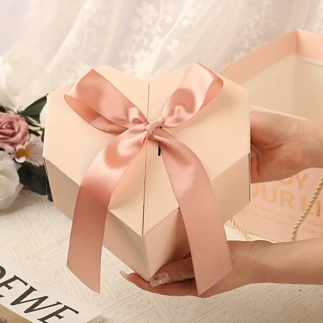 Heart Shape Gift Box - The Ultimate Choice for Romantic and Thoughtful Gifts - gift box heart shape 3