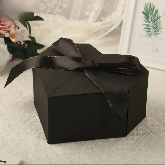 Heart Shape Gift Box - The Ultimate Choice for Romantic and Thoughtful Gifts - gift box heart shape 4