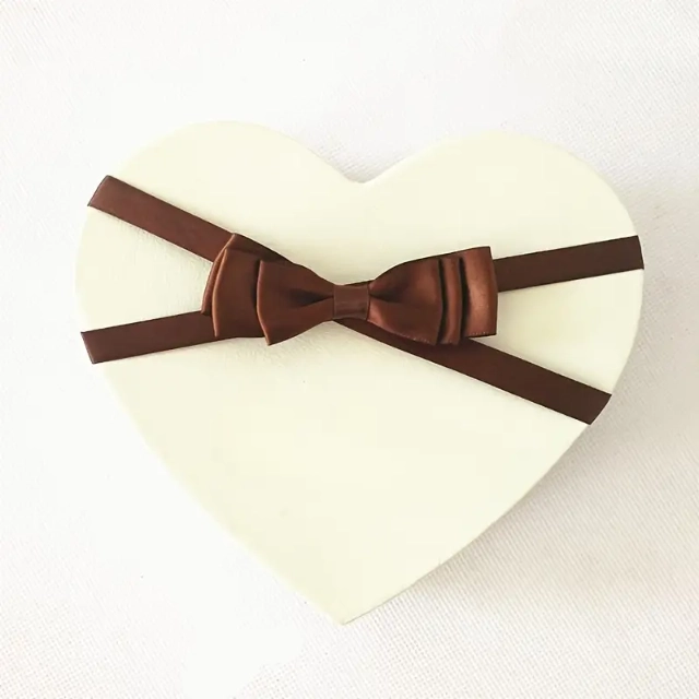 Unique heart-shaped gift box with pop-up love message and LED lighting - heart shaped chocolate box 3
