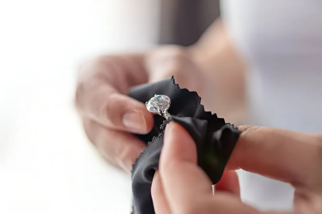 How to Reveal the Allure of Julie Vos Jewelry with Customized Packaging? - jewelry packaging
