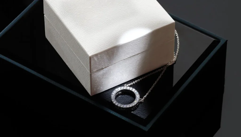 trifari Jewelry packaging solutions