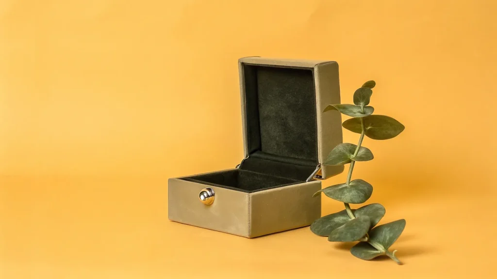 velvet gift jewelry box