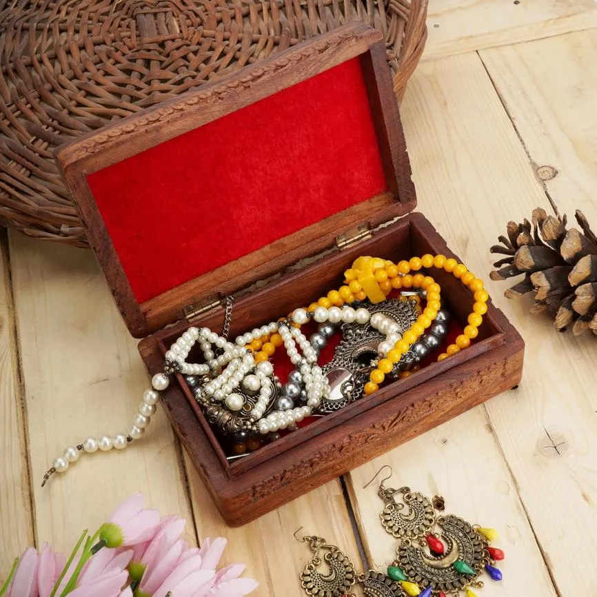 7 Vintage Packaging Styles for Prince Albert Jewellery - Albert Jewellery wood box